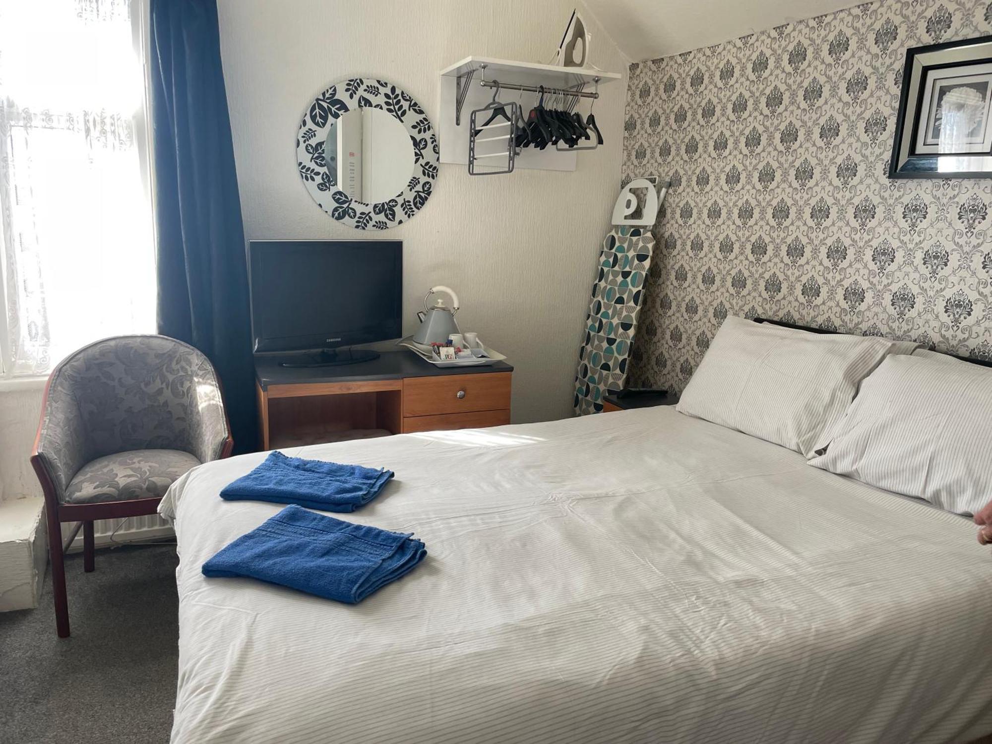 The Shepperton Hotel Blackpool Eksteriør billede