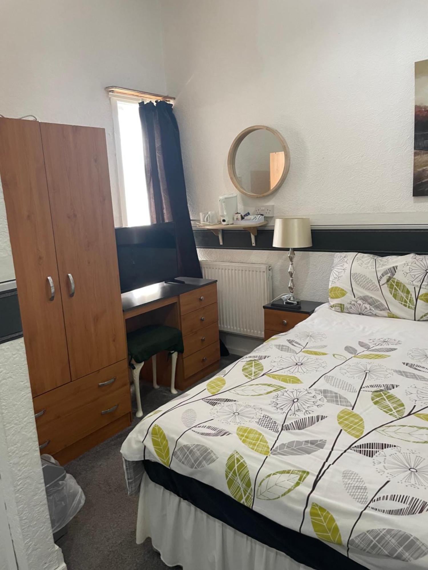 The Shepperton Hotel Blackpool Eksteriør billede